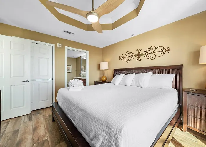 Crystal Shores West 1308 *